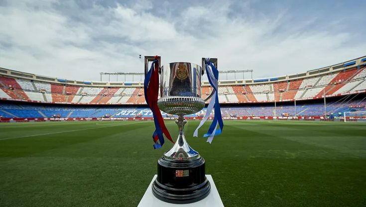 Copa de del rey adelante de un estadio